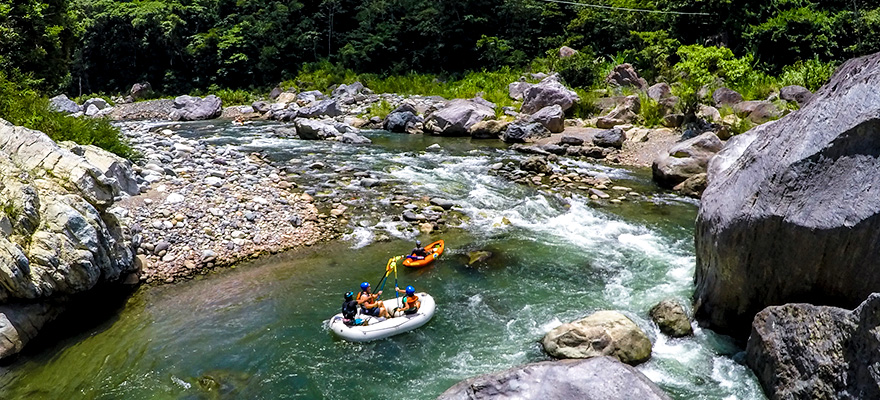 Parque Nacional Pico Bonito - Rafting en el Río Cangrejal