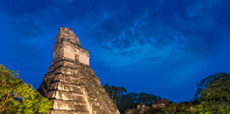 Prepárate para sorprenderte y descubre la influencia maya más allá de México, Guatemala y El Salvador te esperan Parque Nacional Ruinas de Tikal - Centroamérica