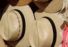 Prepárate para sumergirte en la cultura de Panamá y Santo Domingo a través de un mercado popular Souvenirs - Panamá - Centroamérica