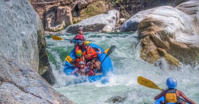 Rafting - Naturaleza - biodiversidad - Centromérica Rafting - Naturaleza - biodiversidad - Centromérica