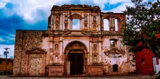 Una manera diferente de conocer Centroamérica: ruta de la Conquista Iglesia - Centroamérica - Diversisdad Cultural