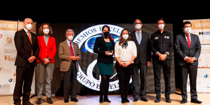 Premio Cata Fitur.jpg Premio Cata Fitur.jpg