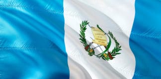 Los pueblos originarios ladinos; los pueblos indígenas antes de ser colonizados en Guatemala Los pueblos ladinos