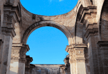 Cities in Central America and the Dominican Republic. Antigua Guatemala, Santo Domingo and Belize City: three unmissable cities