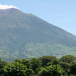 Descubre-la-grandeza-de-las-montañas,-Rutas-impresionantes-en-Guatemala,-El-Salvador-y-Nicaragua