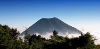 ¿Te atreves a caminar por volcanes en Guatemala, Nicaragua y El Salvador?