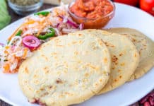 Savour Central American cuisine: three typical dishes for those who love authentic flavours