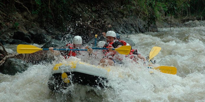 Pon-a-prueba-tu-lado-más-extremo-en-Centroamérica-el-paracaidismo