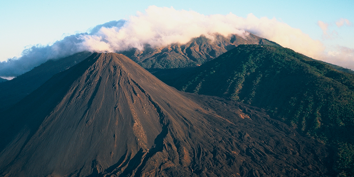  Parque Nacional de Los Volcanes de El Salvador 