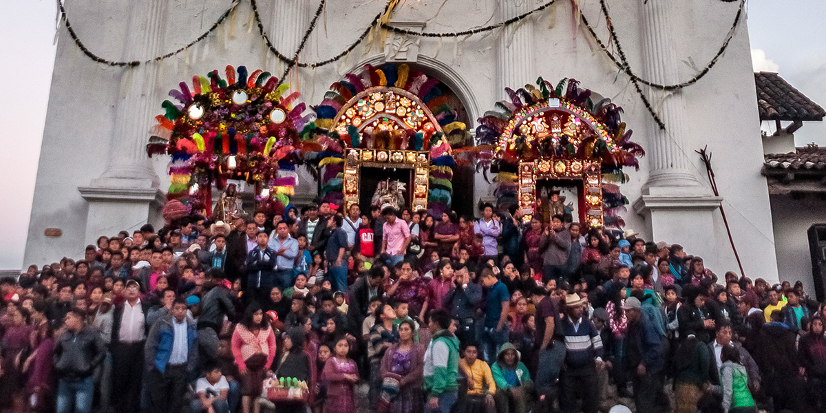  Mercado de Chichicastenango en Guatemala 