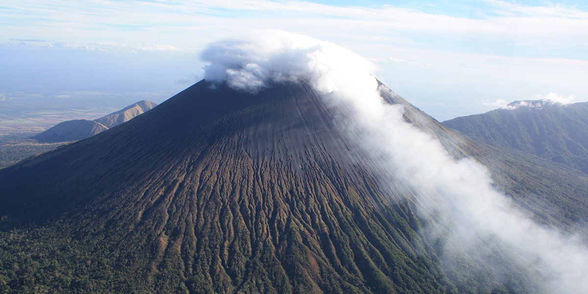  Chinandega, volcanes, playas y manglares en Nicaragua. Centroamérica activa 