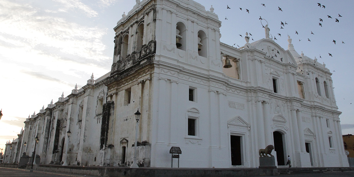  Ciudad de León, pasado colonial en Nicaragua 
