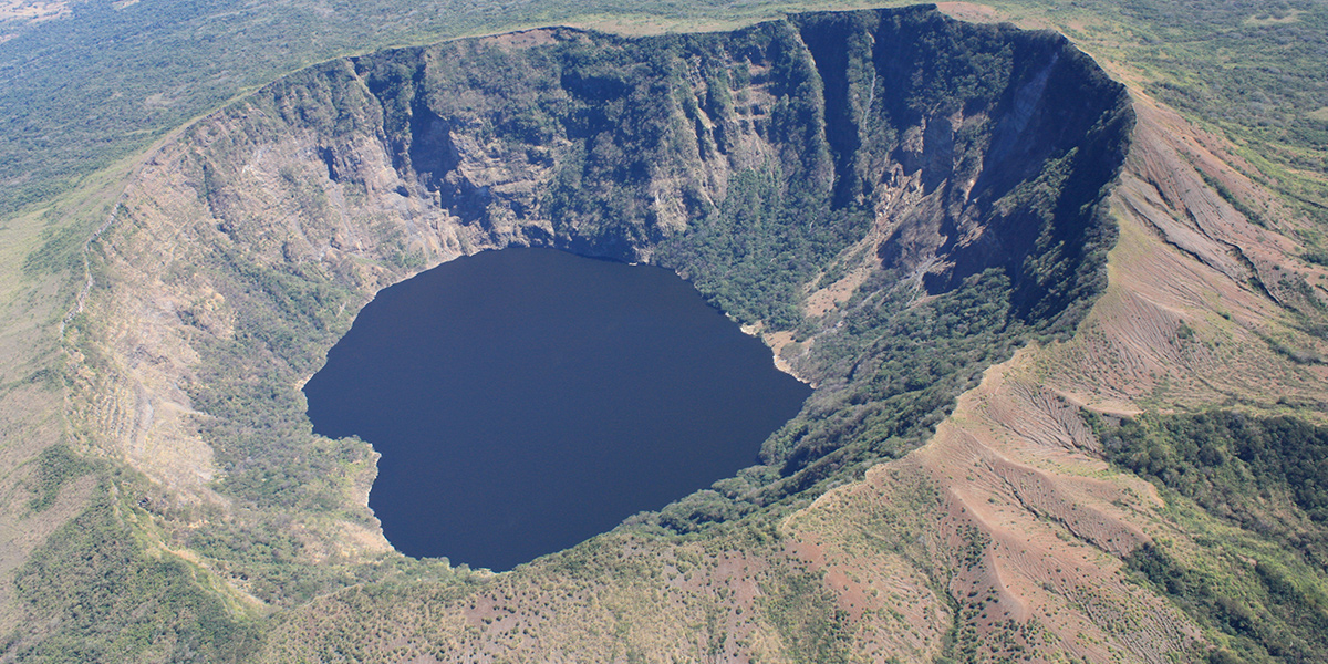  Volcán Cosigüina en Nicaragua. Golfo de Fonseca 