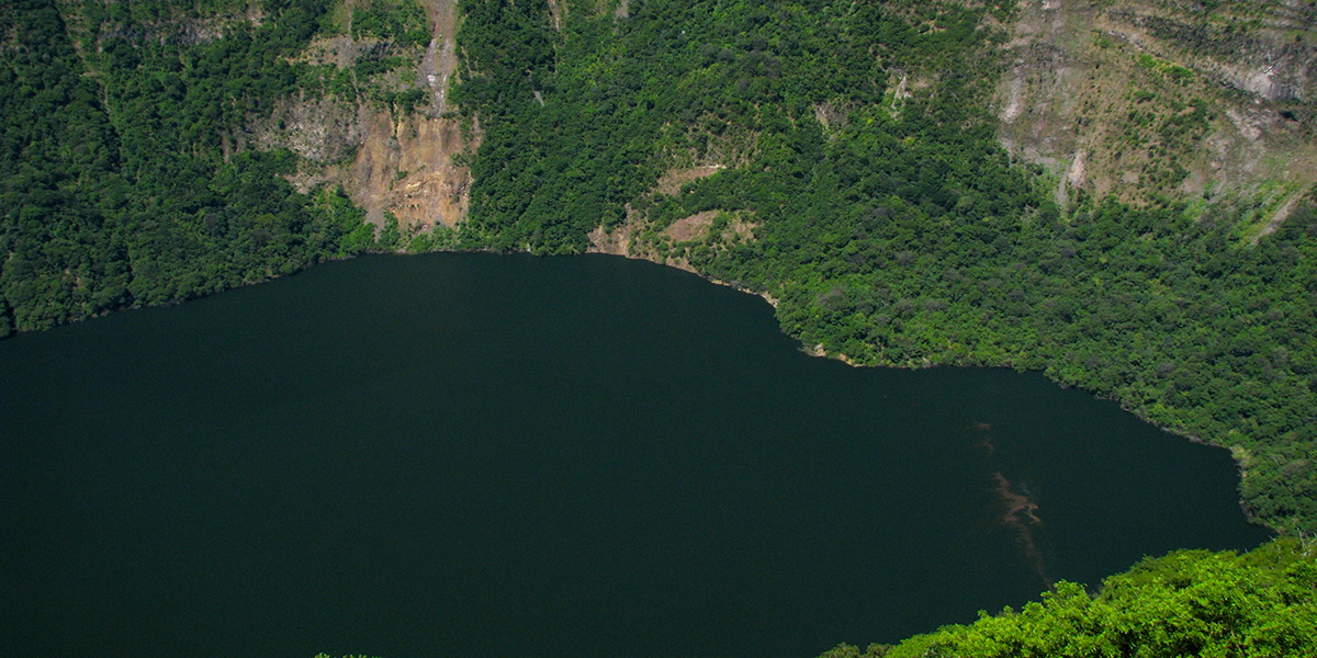  Volcán Cosigüina en Nicaragua. Golfo de Fonseca 