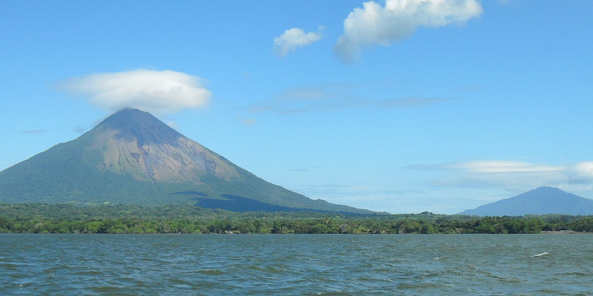  Tour multidestino Guatemala, Nicaragua y El Salvador: Petroglifos y Charco Verde 