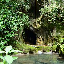 Cuevas ATM en Belice, entrada al Inframundo