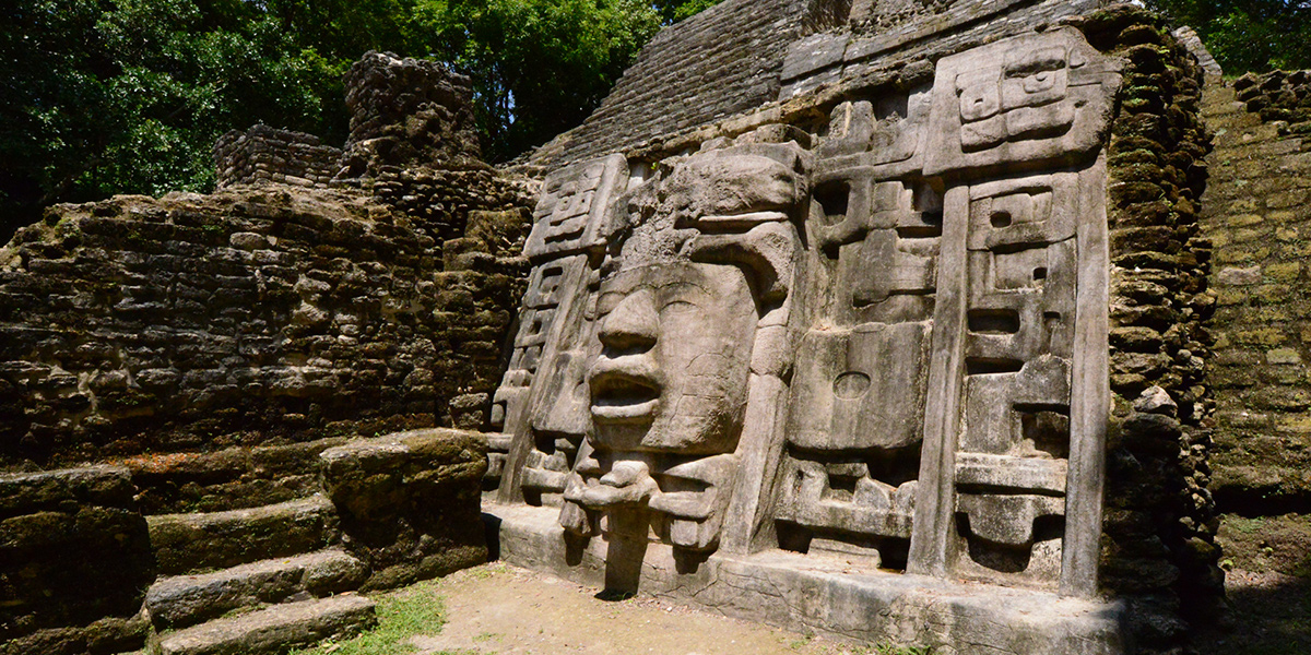  Sitio Arqueológico Lamanai en Belice, Historia y Misticismo en Centroamérica 