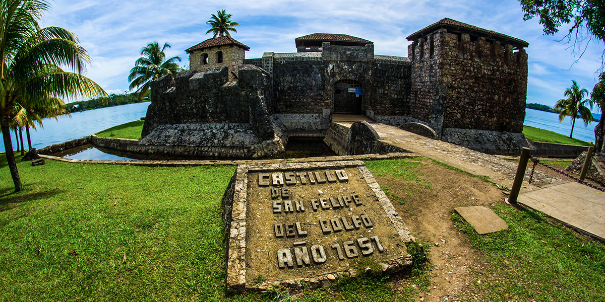  Central America. San Felipe Castle in Guatemala 