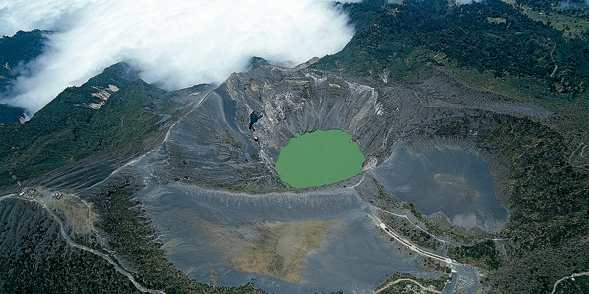 VOLCÁN IRAZÚ DESPIERTA más FUERTE que NUNCA..!