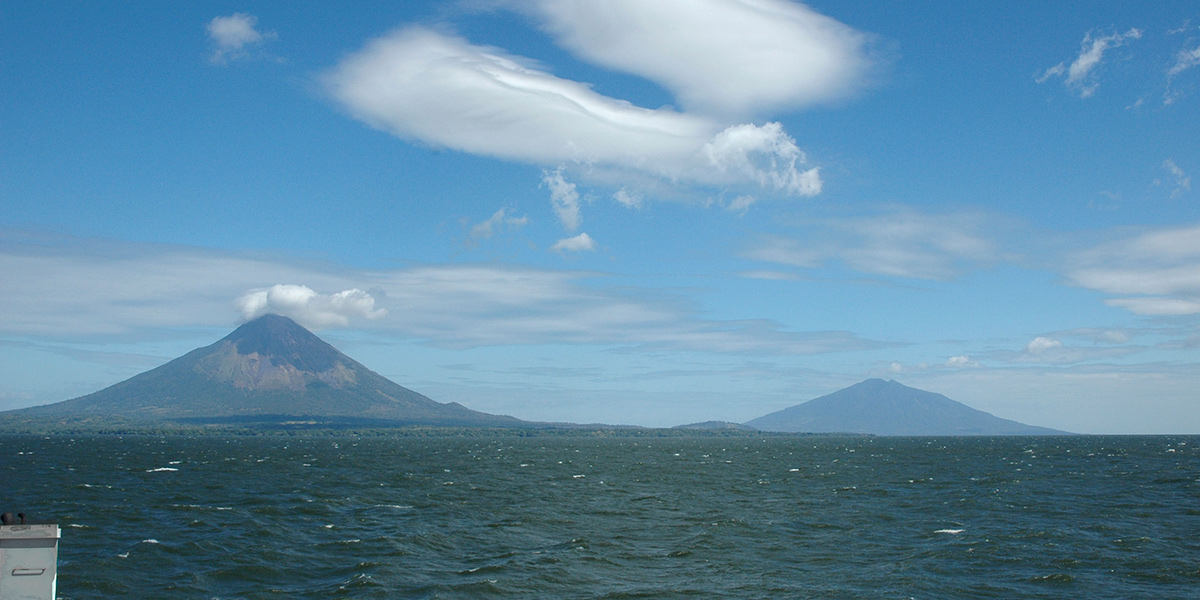  Bosques, Volcanes y Ciudades Coloniales, tour multidestino en Centroamérica 