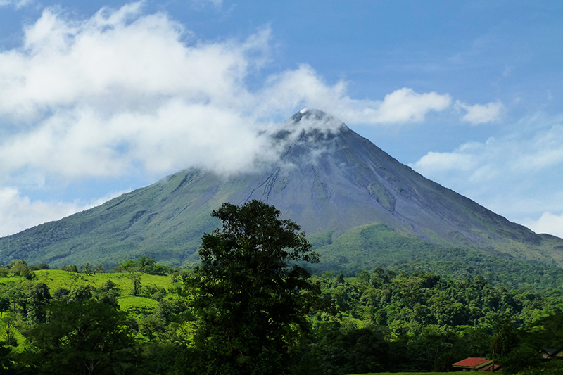 Central America and the Dominican Republic Au Naturel