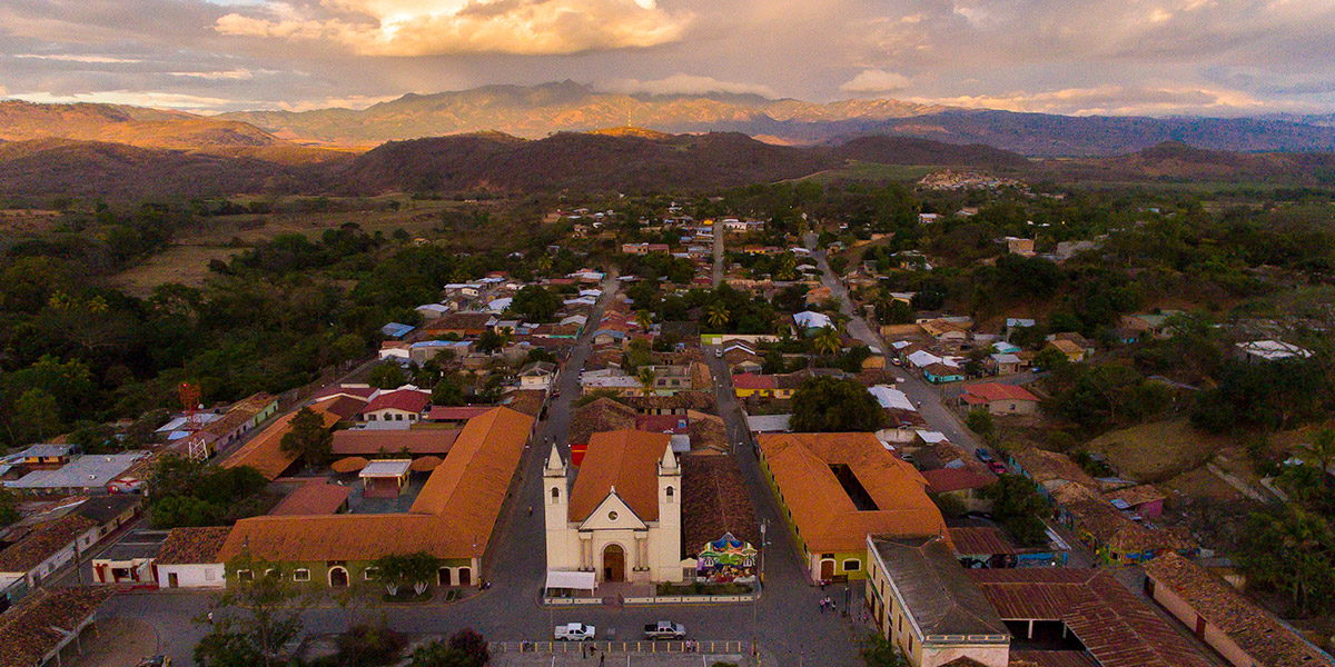  Honduras Cantarranas Pueblo Selfie 