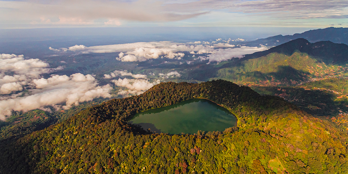  Vistas desde arriba de la Laguna de Chicabal 