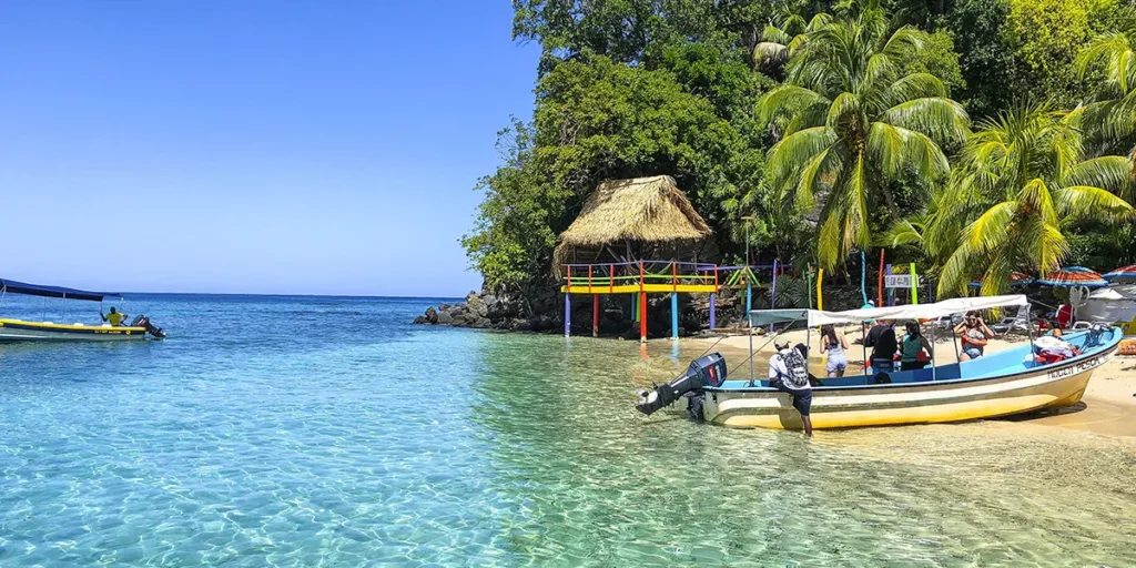 West Bay Roatán - Honduras - Central America.